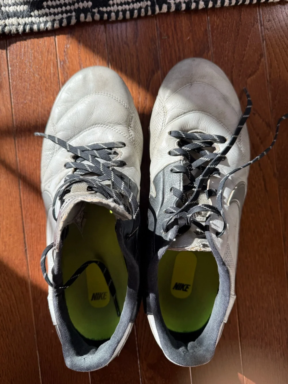 Nike White and Black Leather premier soccer cleats with Lime Insoles